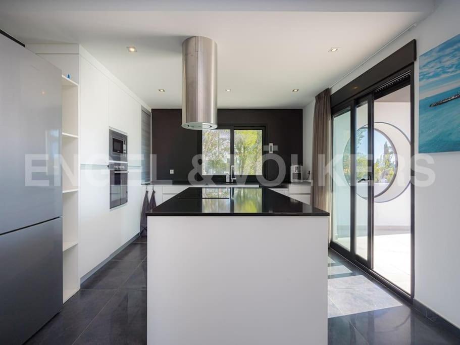 Villa In Finestrat Exteriör bild